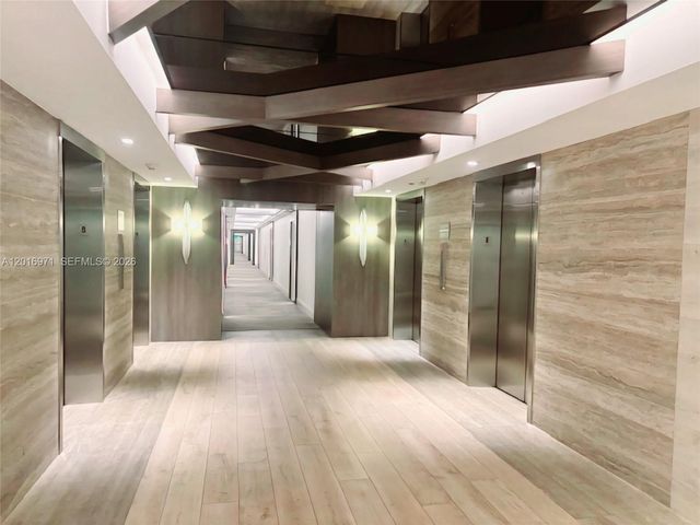 2301 Collins Ave 528, Miami Beach, FL 33139