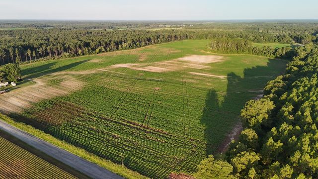 404 E E M White Road Road, Defuniak Springs, FL 32433