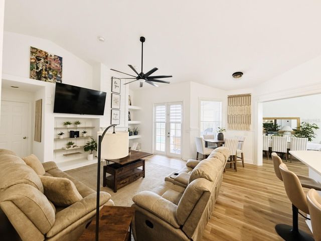 1820 S RIDGE DRIVE, Valrico, FL 33594