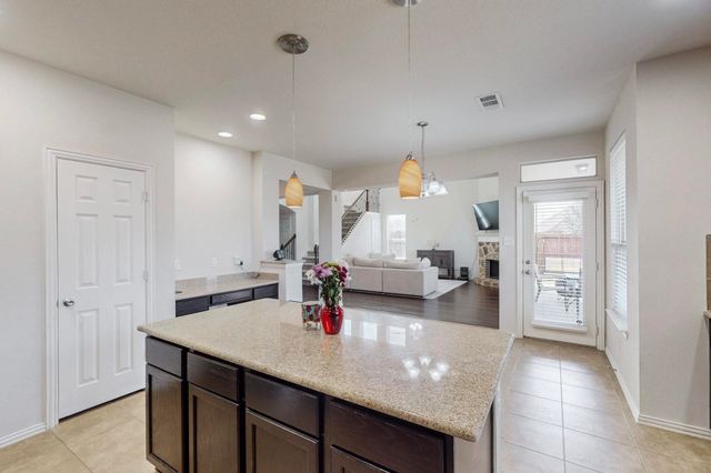 9501 Drovers View Trail, Fort Worth, TX 76131
