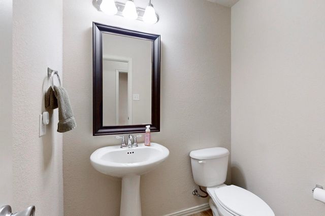 9501 Drovers View Trail, Fort Worth, TX 76131