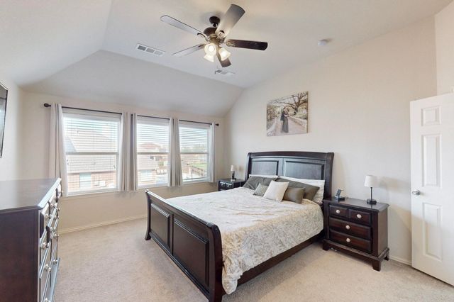 9501 Drovers View Trail, Fort Worth, TX 76131