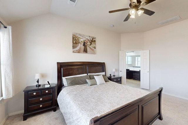 9501 Drovers View Trail, Fort Worth, TX 76131