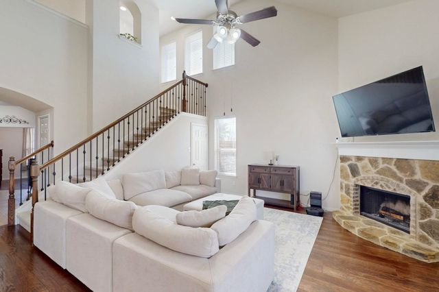 9501 Drovers View Trail, Fort Worth, TX 76131