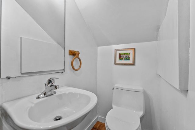 9914 CREST CT, Marshall, VA 20115