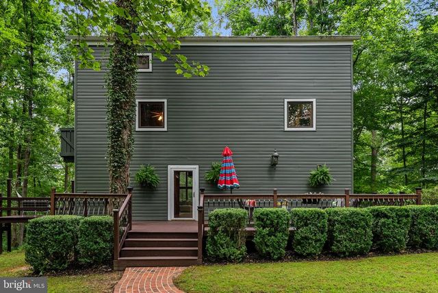 9914 CREST CT, Marshall, VA 20115