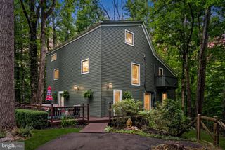 9914 CREST CT, Marshall, VA 20115