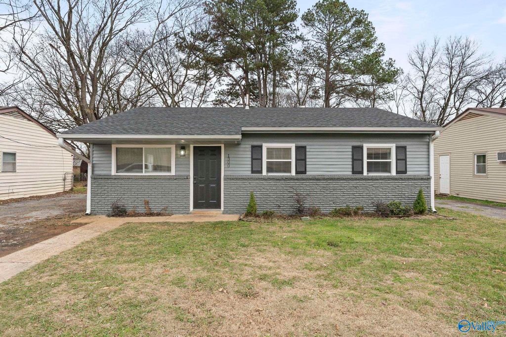 1300 Buford Street NW, Huntsville, AL 35801