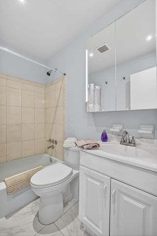 4051 NE 13th Ave 77, Oakland Park, FL 33334