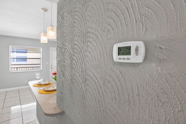 4051 NE 13th Ave 77, Oakland Park, FL 33334