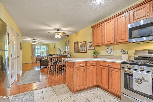 617 Highway 91 6, Elizabethton, TN 37643