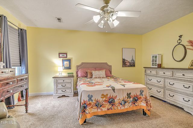 617 Highway 91 6, Elizabethton, TN 37643