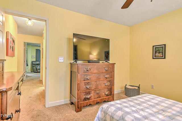 617 Highway 91 6, Elizabethton, TN 37643