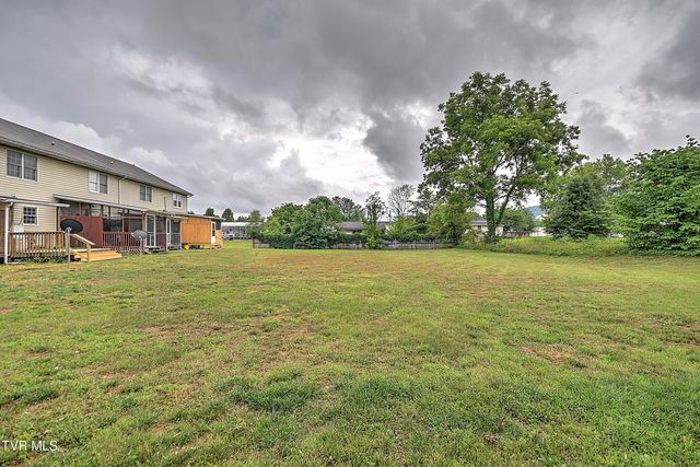 617 Highway 91 6, Elizabethton, TN 37643