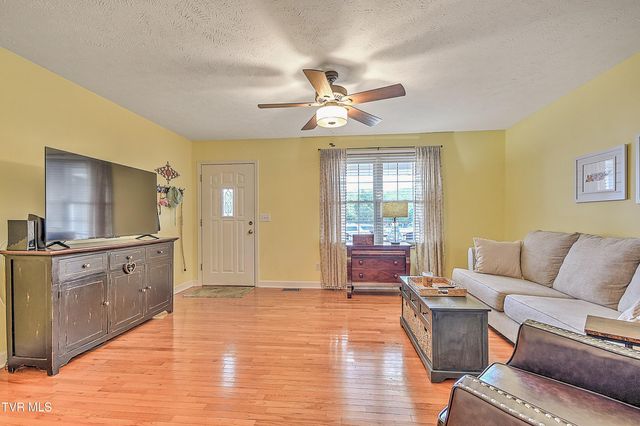 617 Highway 91 6, Elizabethton, TN 37643