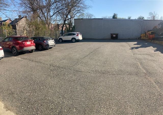 111 Adams 0, Newton, MA 02458