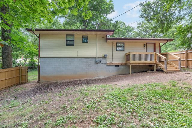 610 Pocahontas Street, Branson, MO 65616