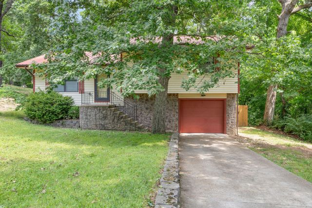 610 Pocahontas Street, Branson, MO 65616