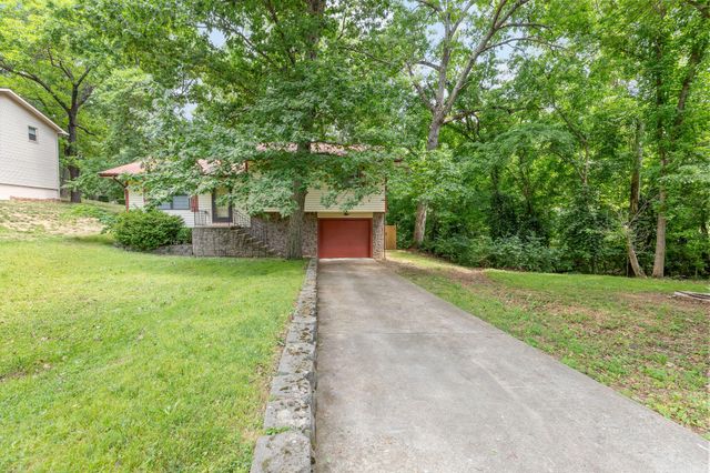 610 Pocahontas Street, Branson, MO 65616