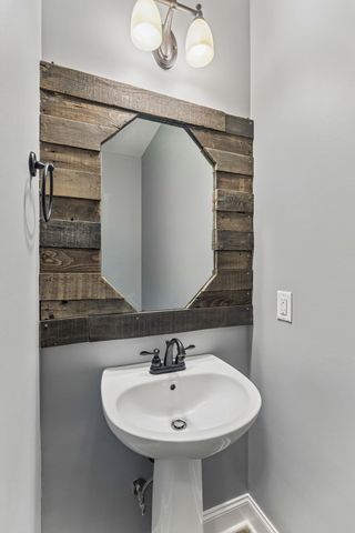 1305 Millstone Creek Rd, Lascassas, TN 37085