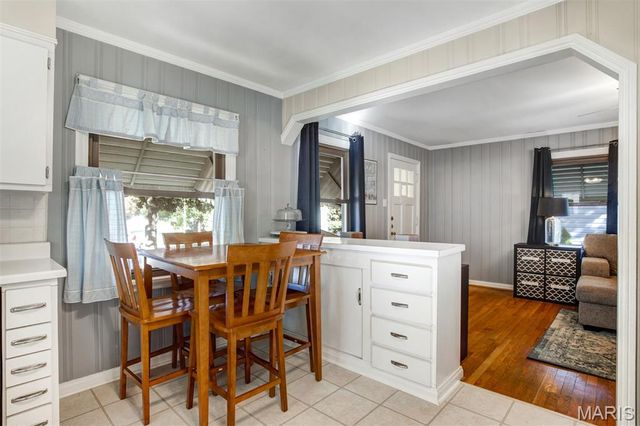 10704 Saint Matthew Lane, St Ann, MO 63074