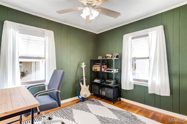 10704 Saint Matthew Lane, St Ann, MO 63074