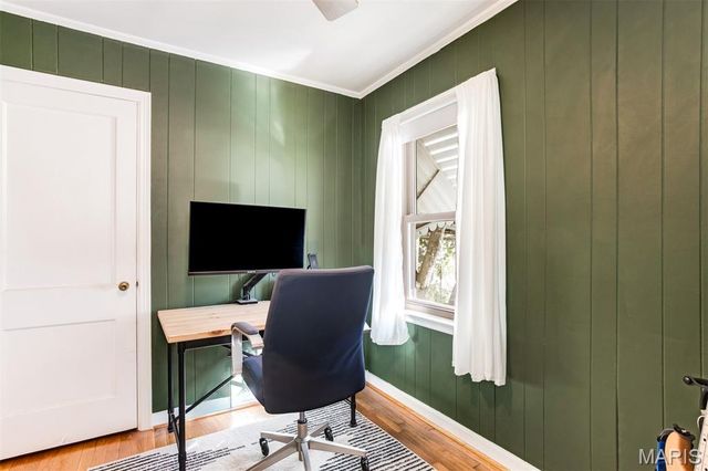 10704 Saint Matthew Lane, St Ann, MO 63074