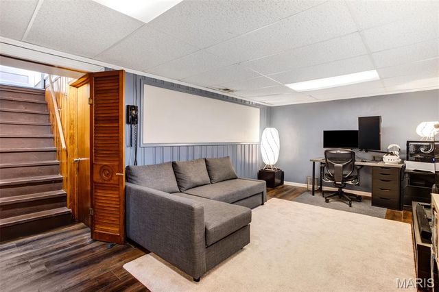 10704 Saint Matthew Lane, St Ann, MO 63074