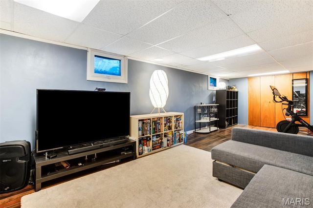 10704 Saint Matthew Lane, St Ann, MO 63074