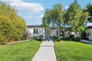 8454 Naylor Avenue, Los Angeles, CA 90045