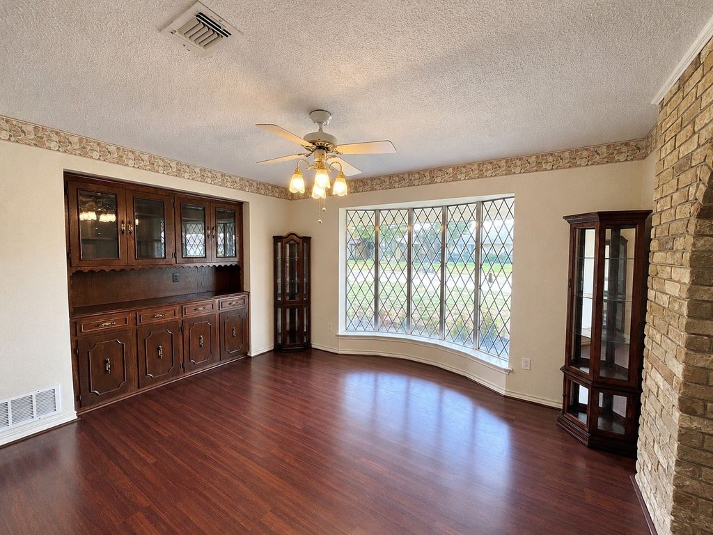 3408 Bellah Court, Irving, TX 75062 — photo 4