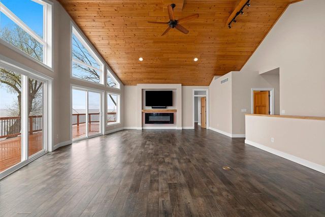 534 RESORT ROAD, Suamico, WI 54173