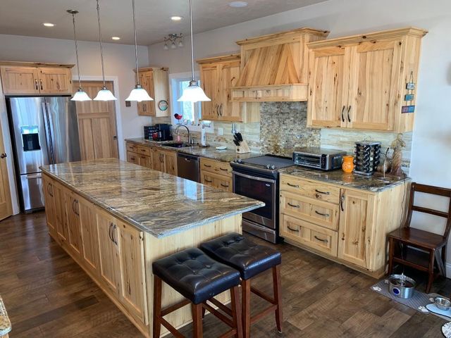 534 RESORT ROAD, Suamico, WI 54173
