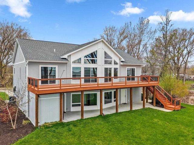534 RESORT ROAD, Suamico, WI 54173