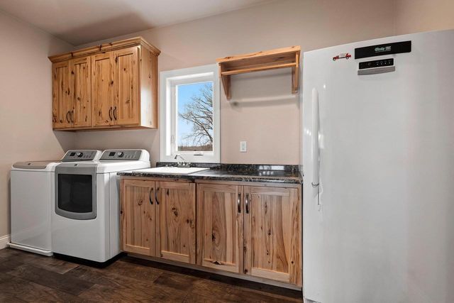 534 RESORT ROAD, Suamico, WI 54173