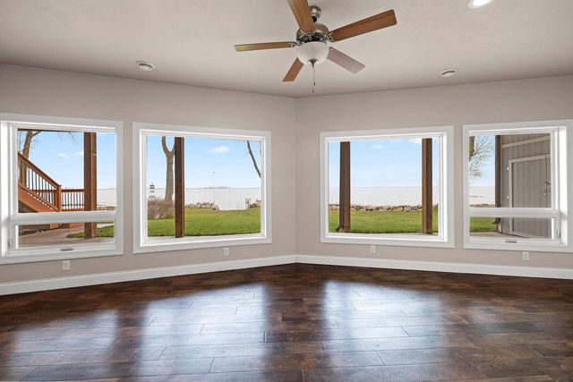 534 RESORT ROAD, Suamico, WI 54173