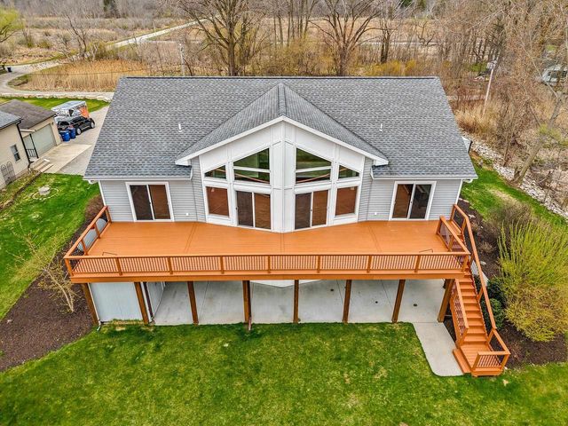534 RESORT ROAD, Suamico, WI 54173