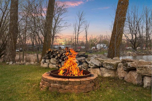 534 RESORT ROAD, Suamico, WI 54173