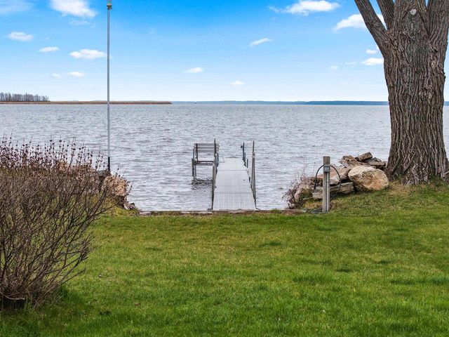 534 RESORT ROAD, Suamico, WI 54173