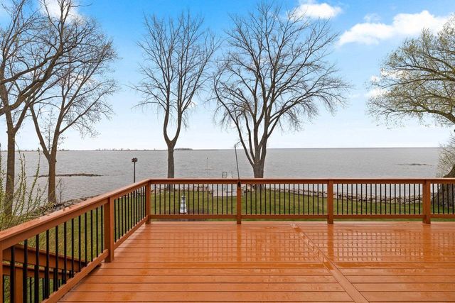 534 RESORT ROAD, Suamico, WI 54173