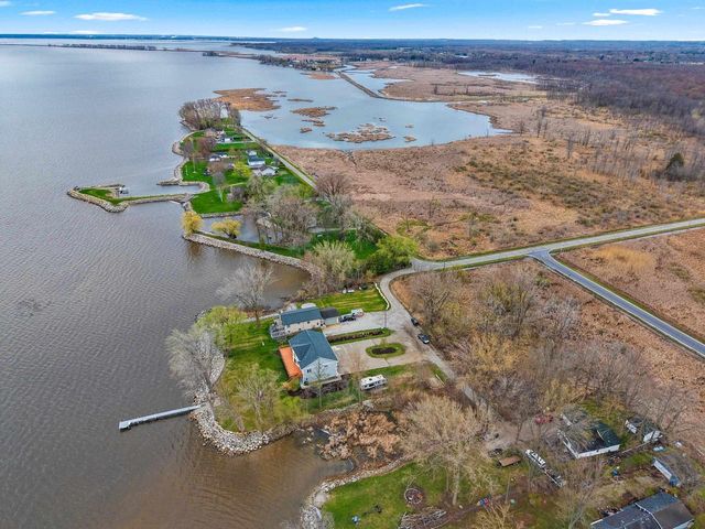 534 RESORT ROAD, Suamico, WI 54173