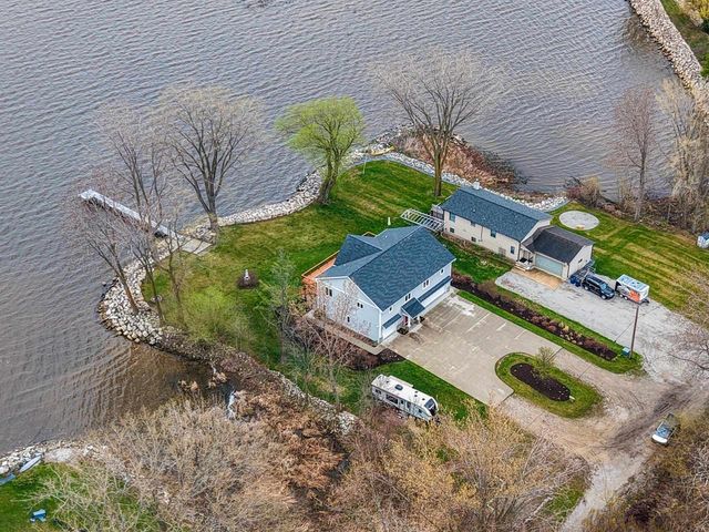 534 RESORT ROAD, Suamico, WI 54173