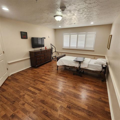 3826 Gamlin Bend Drive, Houston, TX 77082