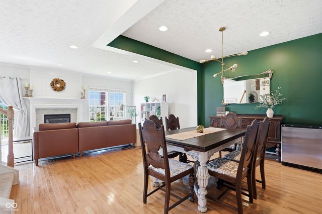 11809 Harvard Lane, Carmel, IN 46032