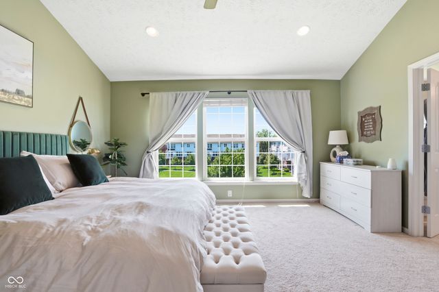 11809 Harvard Lane, Carmel, IN 46032