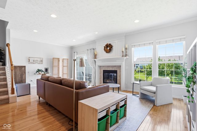 11809 Harvard Lane, Carmel, IN 46032