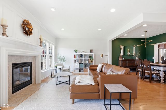 11809 Harvard Lane, Carmel, IN 46032