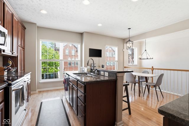 11809 Harvard Lane, Carmel, IN 46032