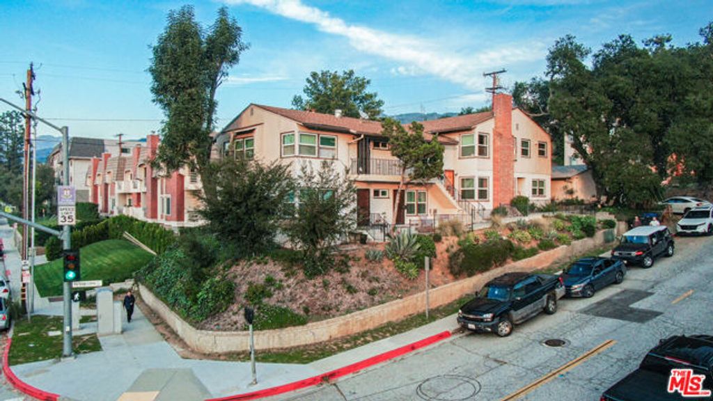1801 Verdugo Loma Drive, Glendale, CA 91208