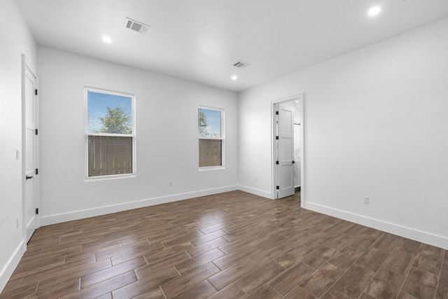 323 Road 5840, Cleveland, TX 77327